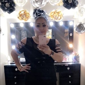 Meet your Posher, Gladys